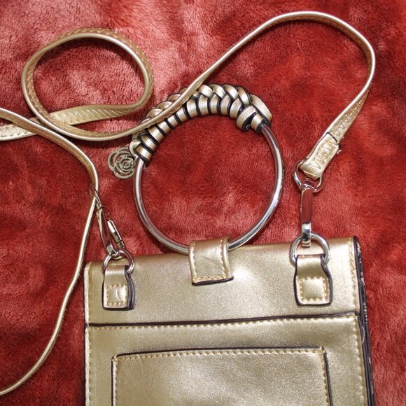 Carlos Santana Small Wristlet/Cross Body Gold Small Purse - Picture 5 of 5